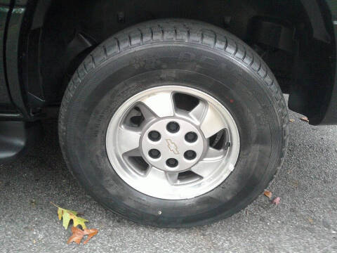 2003 Chevrolet Tahoe LS