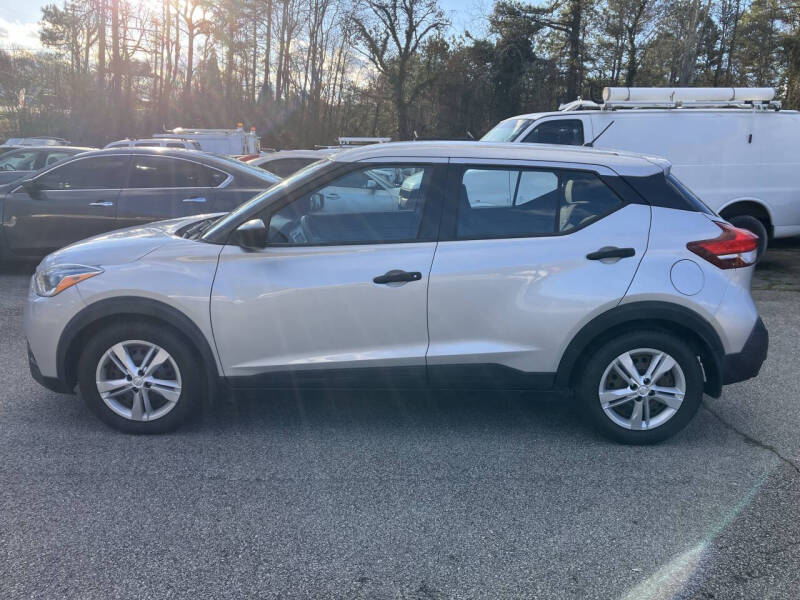 2020 Nissan Kicks S