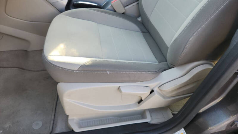 2014 Ford C-MAX Hybrid SE