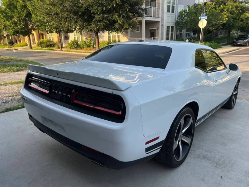 2019 Dodge Challenger SXT