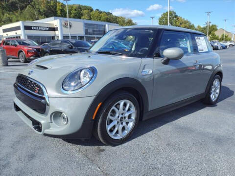2020 MINI Hardtop 2 Door for sale at RUSTY WALLACE KIA OF KNOXVILLE in Knoxville TN