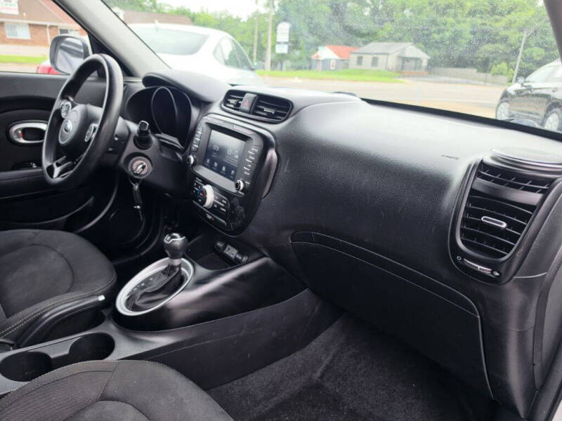 2019 Kia Soul +