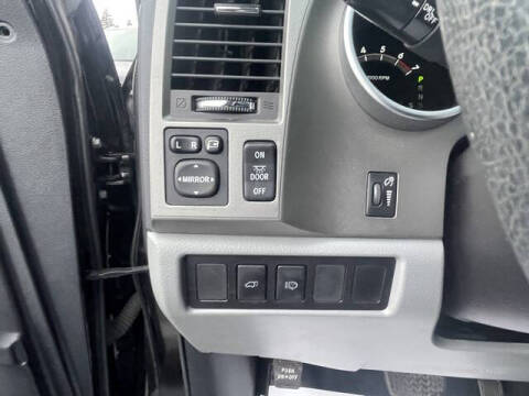 2016 Toyota Sequoia Limited