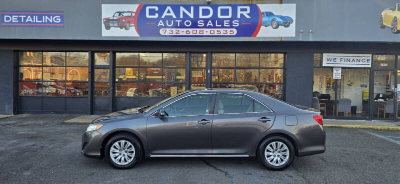 2013 Toyota Camry LE's photo