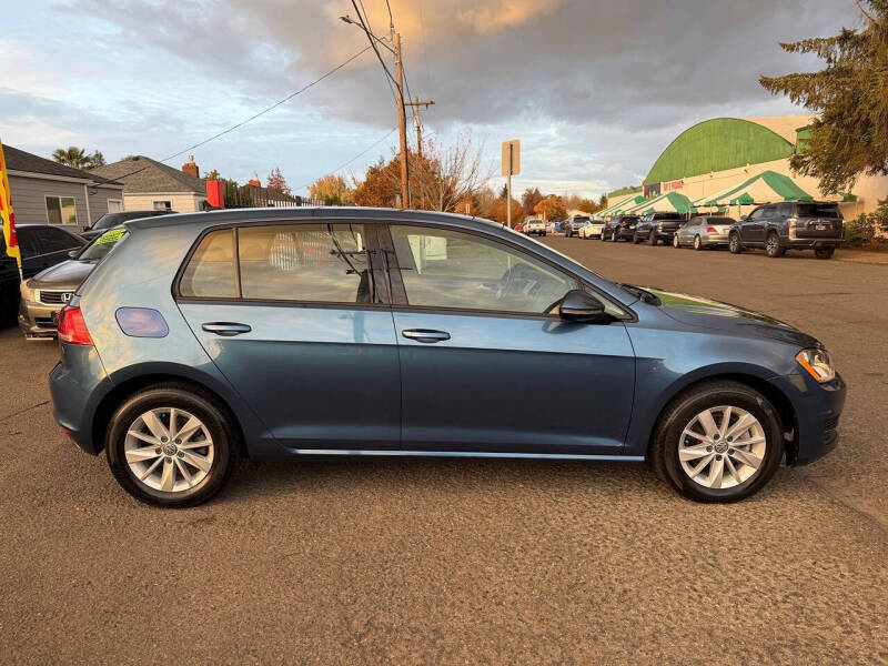 2016 Volkswagen Golf TSI SE