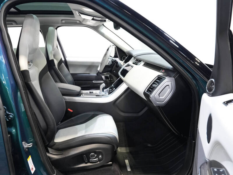 2020 Land Rover Range Rover Sport SVR