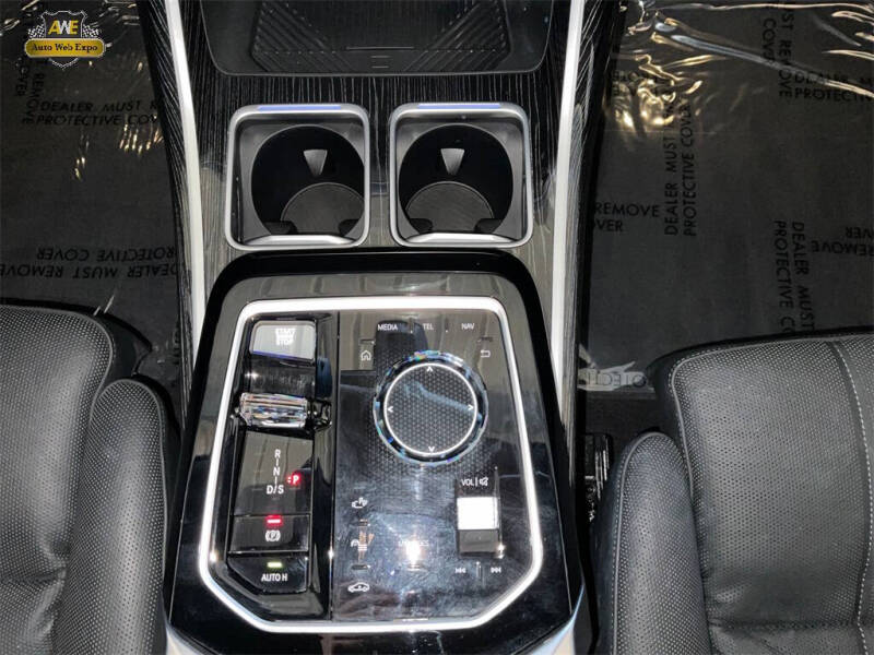 2023 BMW 7 Series 740i