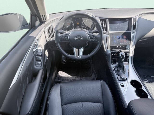 2023 Infiniti Q50 Luxe