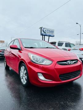 2013 Hyundai Accent for sale at J. Tyler Auto LLC in Evansville IN