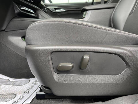 2022 Buick Envision Essence