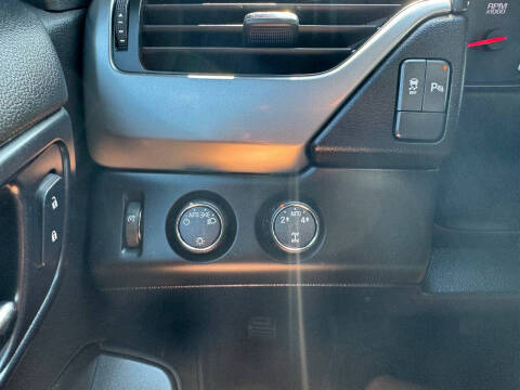 2015 Chevrolet Suburban LS