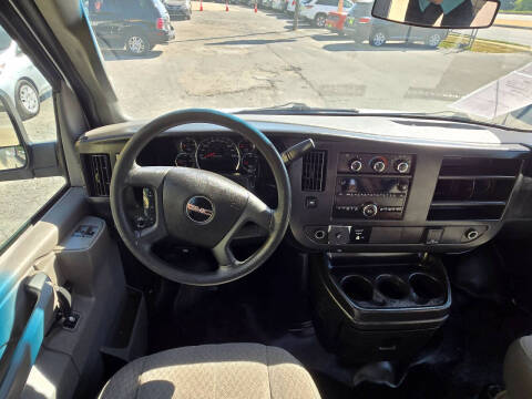 2017 GMC Savana 2500