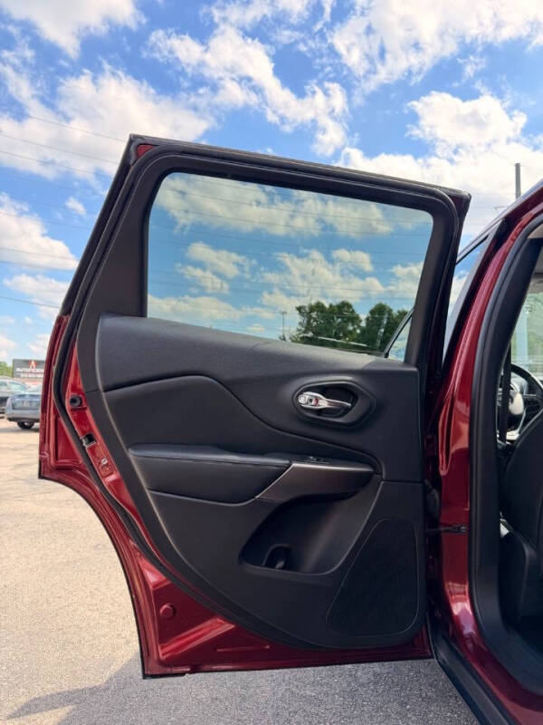 2019 Jeep Cherokee Latitude Plus