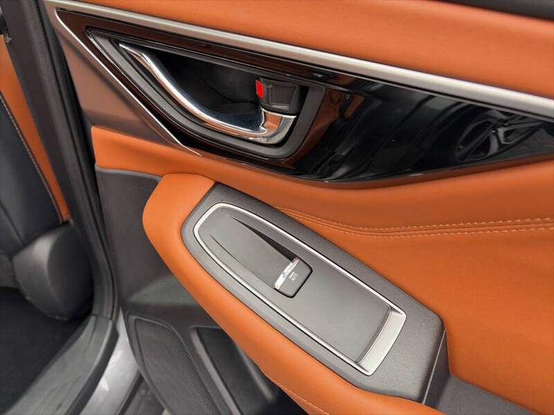 2022 Subaru Legacy Touring XT