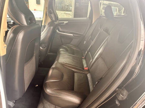 2010 Volvo XC60 T6
