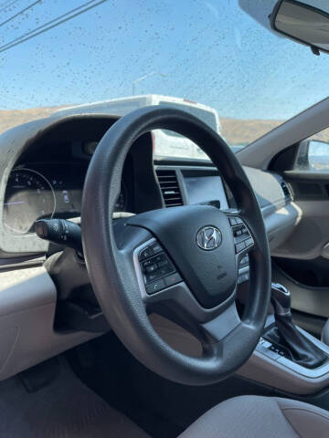 2018 Hyundai Elantra SEL
