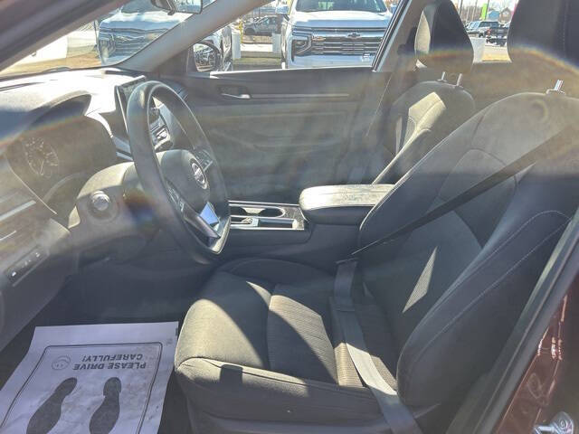 2024 Nissan Altima 2.5 SV