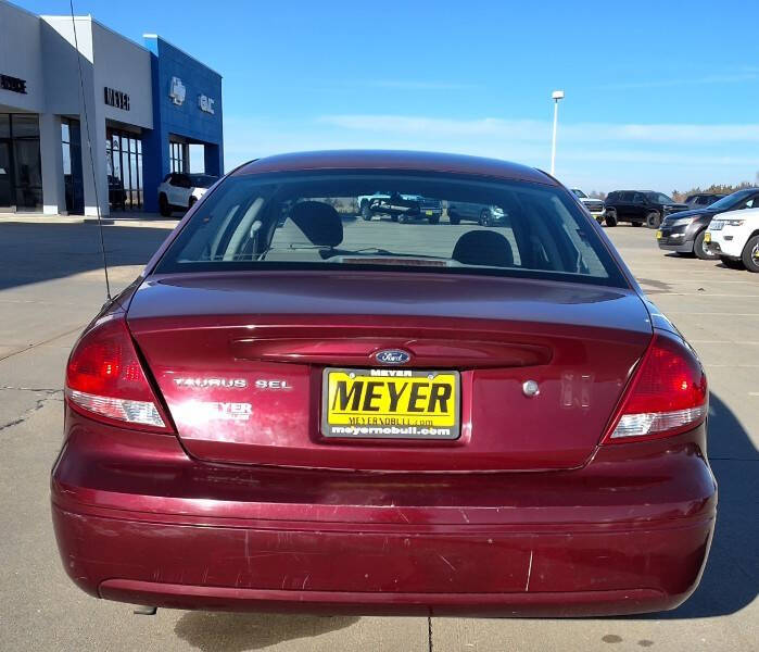 2006 Ford Taurus SEL