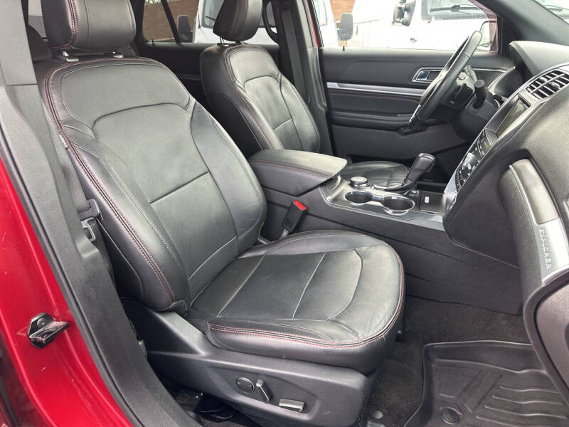 2018 Ford Explorer Sport