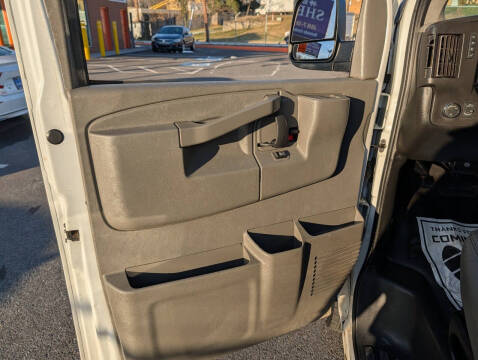 2017 Chevrolet Express 2500