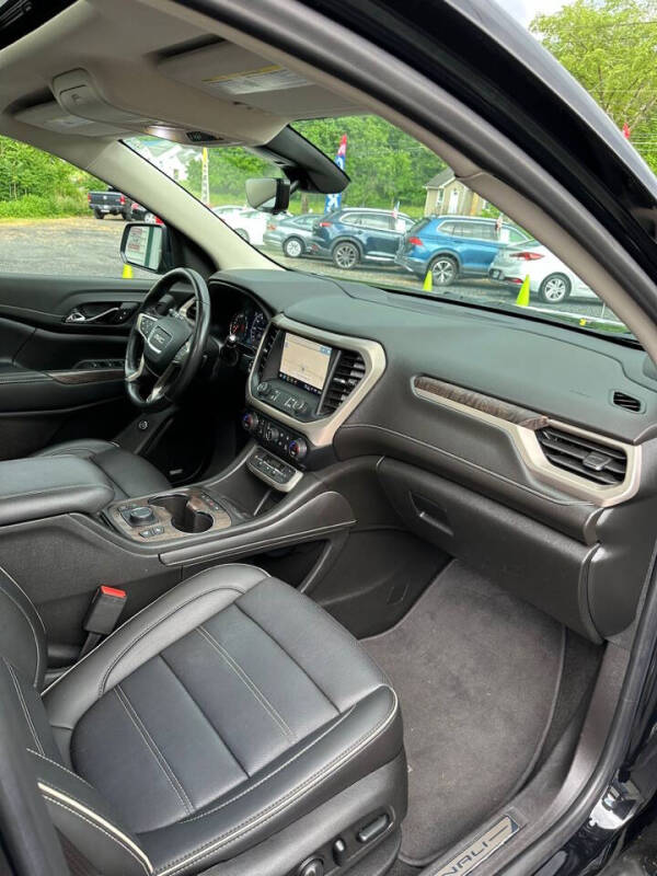 2021 GMC Acadia Denali