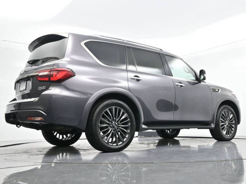 2022 Infiniti QX80 Premium Select