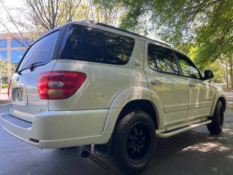 2003 Toyota Sequoia SR5