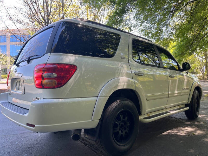 2003 Toyota Sequoia SR5
