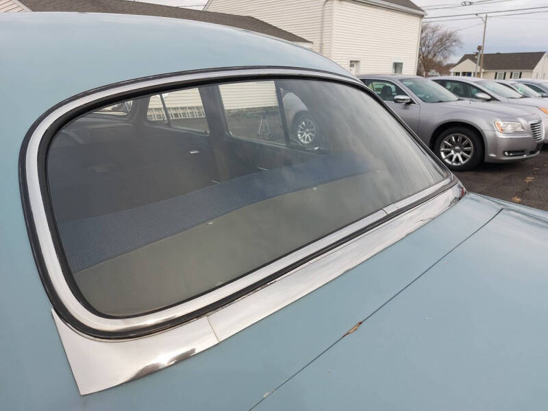 1951 Ford Deluxe