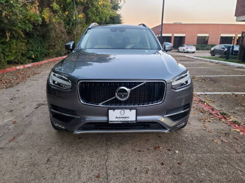 2017 Volvo XC90 T6 Momentum