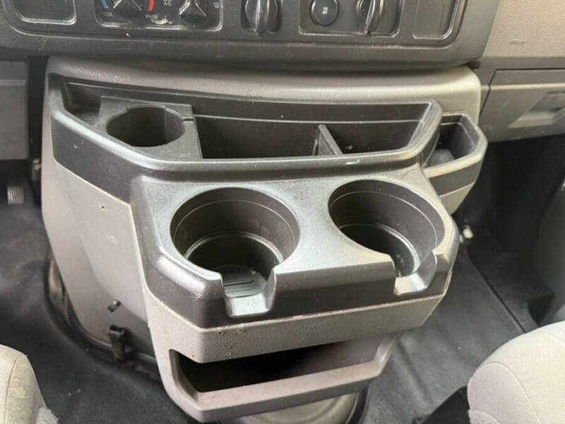 2013 Ford E-Series E-150