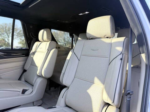 2023 Cadillac Escalade Premium Luxury