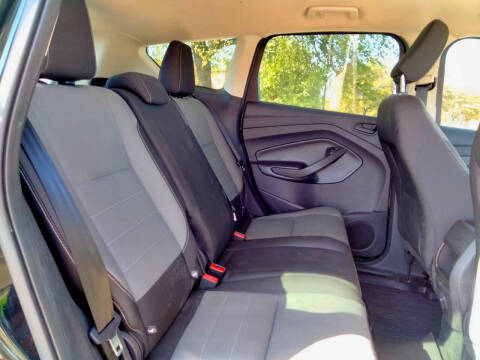 2019 Ford Escape S
