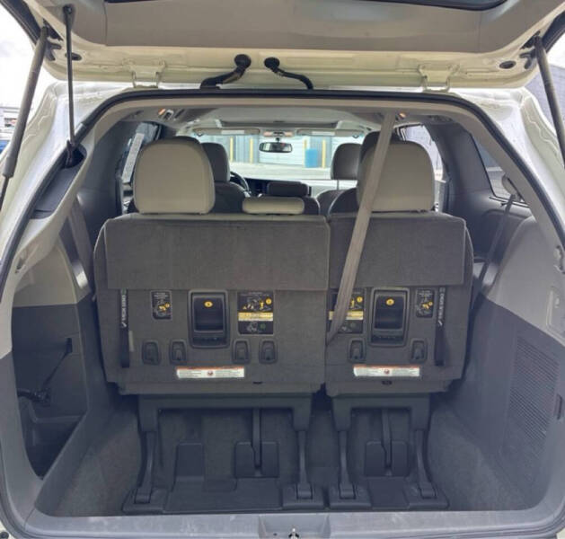 2015 Toyota Sienna