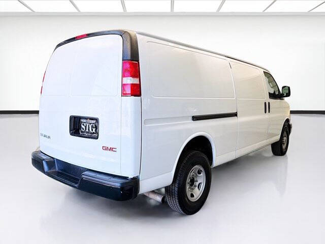 2023 GMC Savana 2500