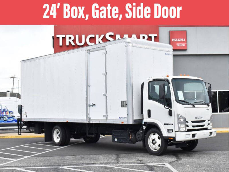 2024 Isuzu NRR's photo