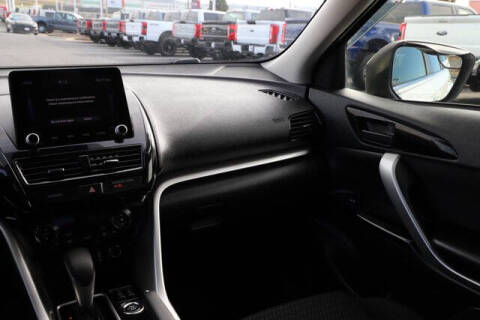 2023 Mitsubishi Eclipse Cross LE