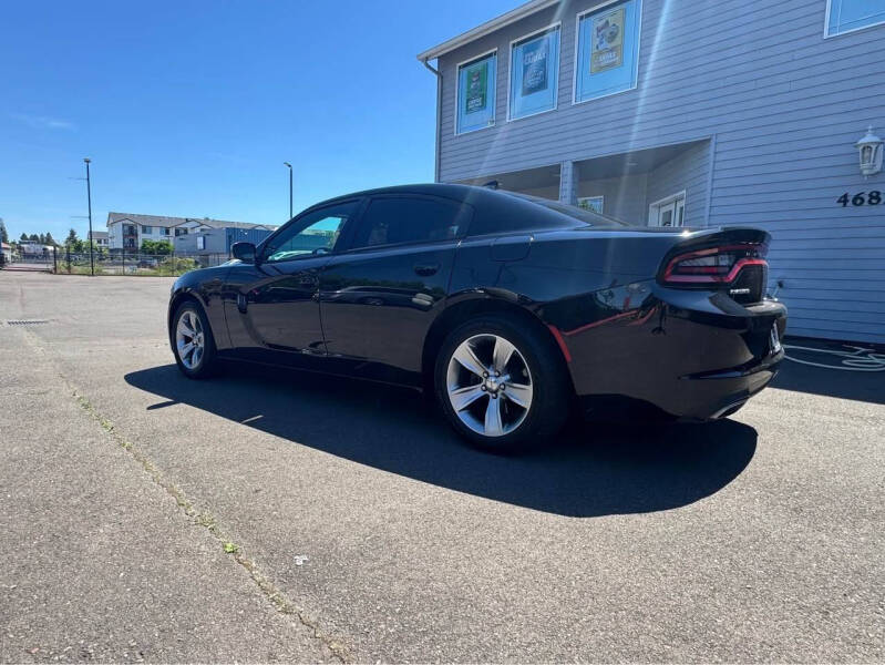 2017 Dodge Charger SXT