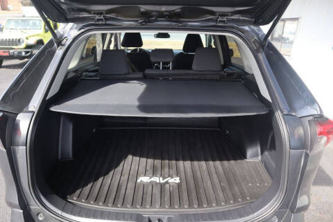 2019 Toyota RAV4 LE