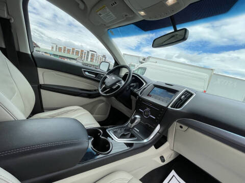 2016 Ford Edge Titanium