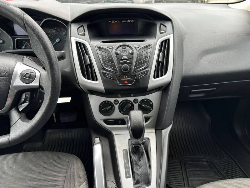 2013 Ford Focus SE