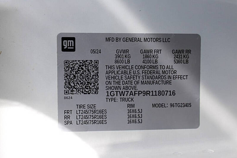 2024 GMC Savana 2500