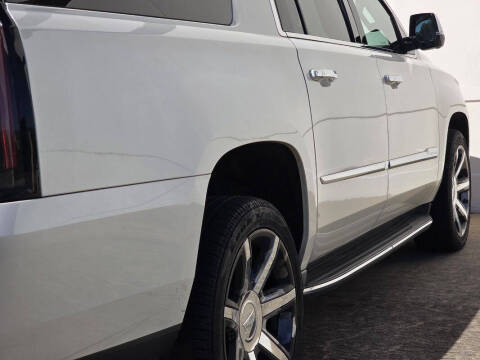 2015 Cadillac Escalade ESV Luxury