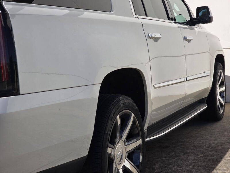 2015 Cadillac Escalade ESV Luxury