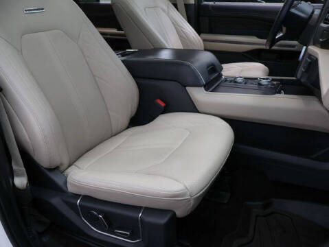 2022 Ford Expedition Platinum