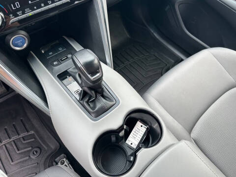 2021 Toyota Venza LE