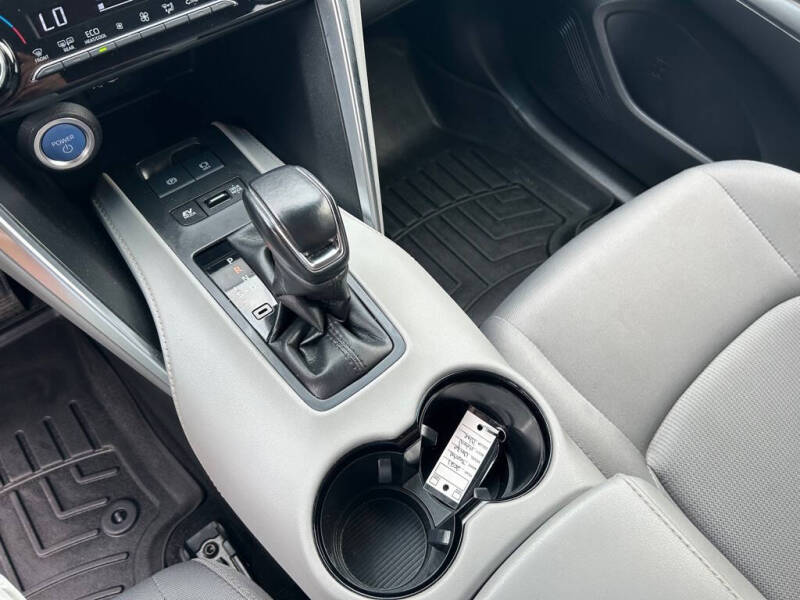 2021 Toyota Venza LE