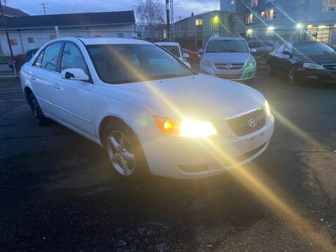 2006 Hyundai Sonata for sale at Auto Link Seattle in Seattle WA