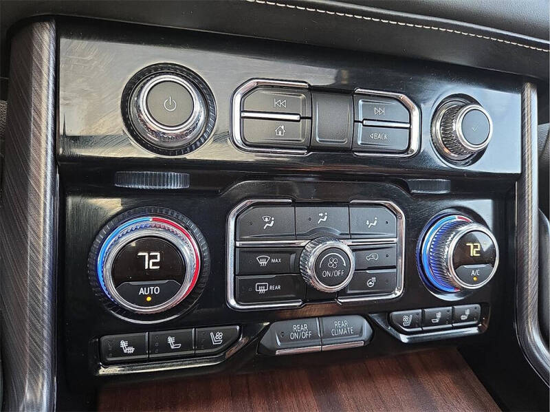 2024 GMC Yukon XL Denali Ultimate