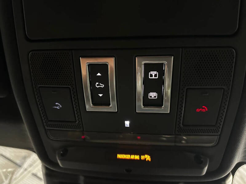 2022 Land Rover Range Rover Evoque P250 R-Dynamic S